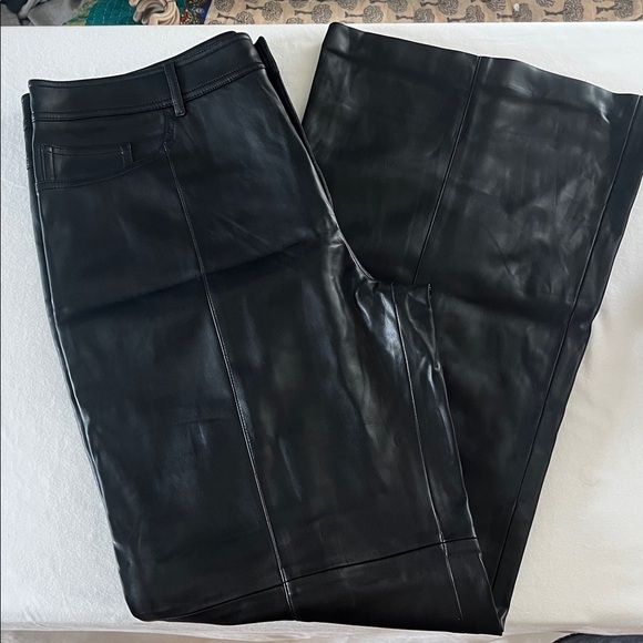 MNG Black Faux Leather Wide Leg Pants Size 14 (EUR 46) High Rise Flare Trousers - Picture 6 of 11